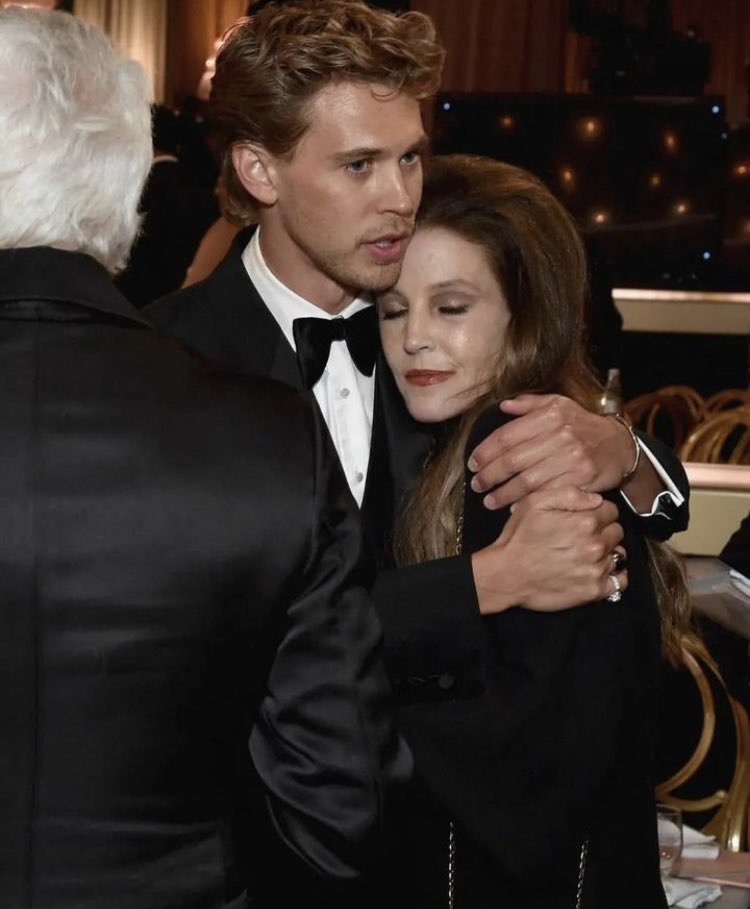 Gerard Butler y Priscila Presley 